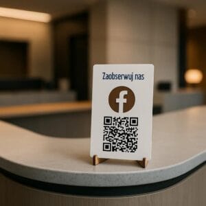 Tabliczki grawerowane z kodem QR